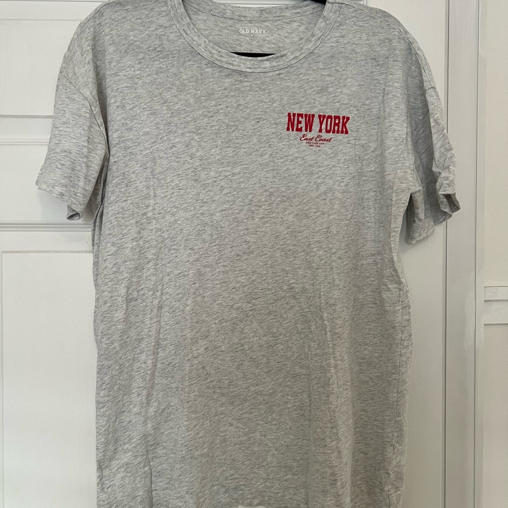 Old Navy Gray T-Shirt with Red Print